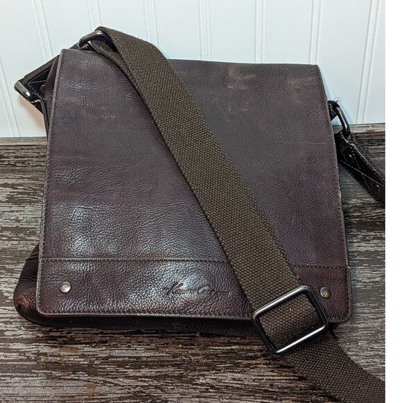 Kenneth Cole Dark Brown Leather Messenger Crossbody Bag Adjustable Strap - Picture 1 of 8